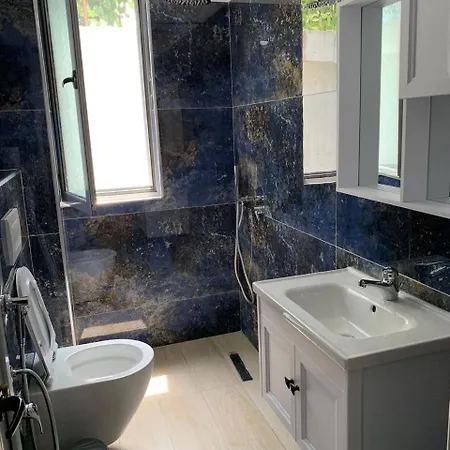 Kalluci 3* Borş