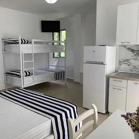 Kalluci Apart Otel 3*